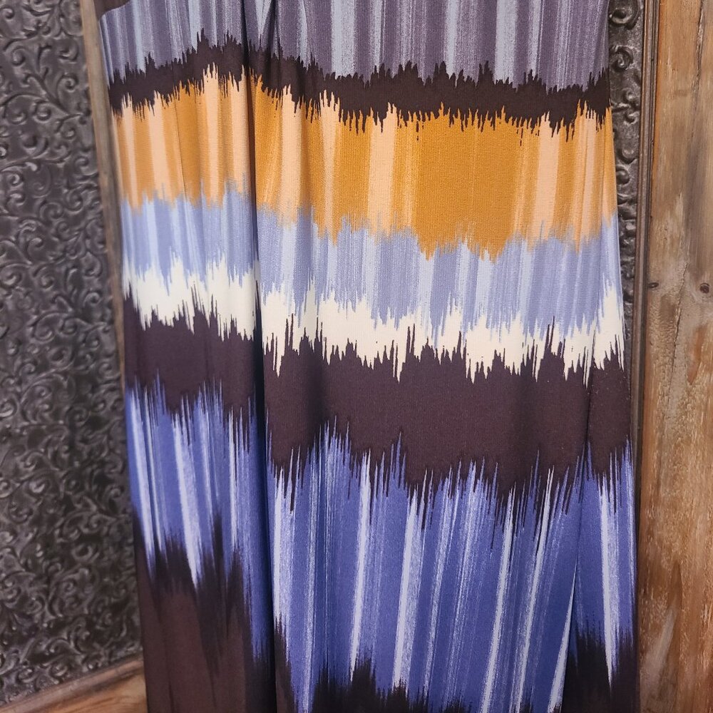 Beaded Maxi Dress Abstract, Artsy – by Madison Leigh Size 6 - Picture 4 of 7